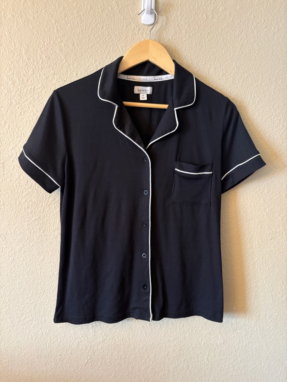 Nicole Miller Black Silk Satin Pajama Top White Piping Button Down Sleep Shirt